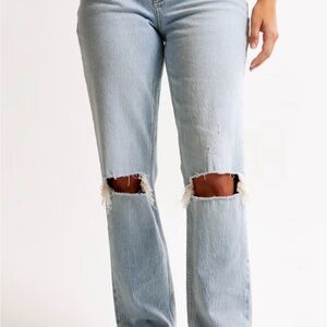Abercrombie & Fitch Curve Love Mid Rise 90s Straight Jean